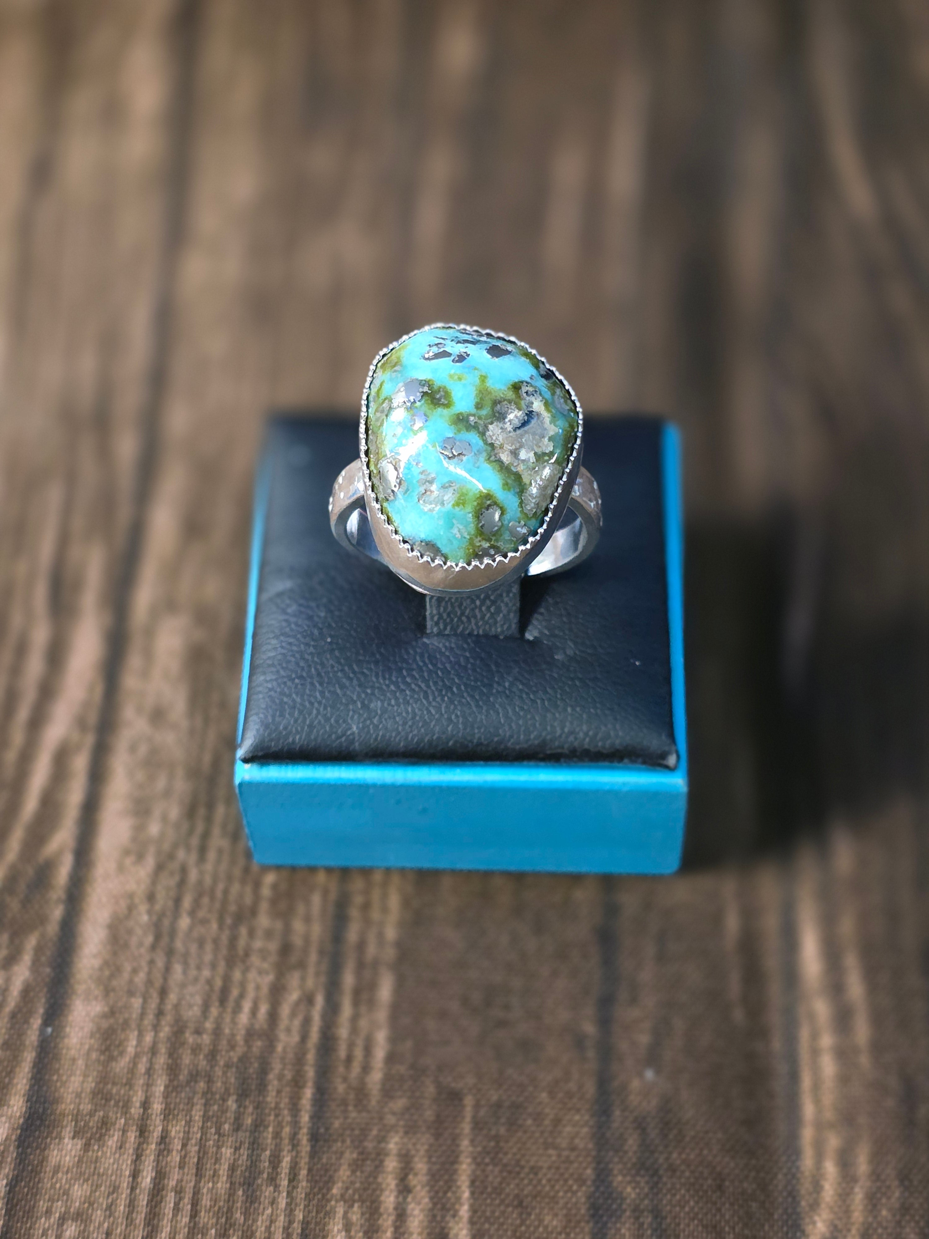 EASTER BLUE TURQUOISE RING SIZE 9 1/2