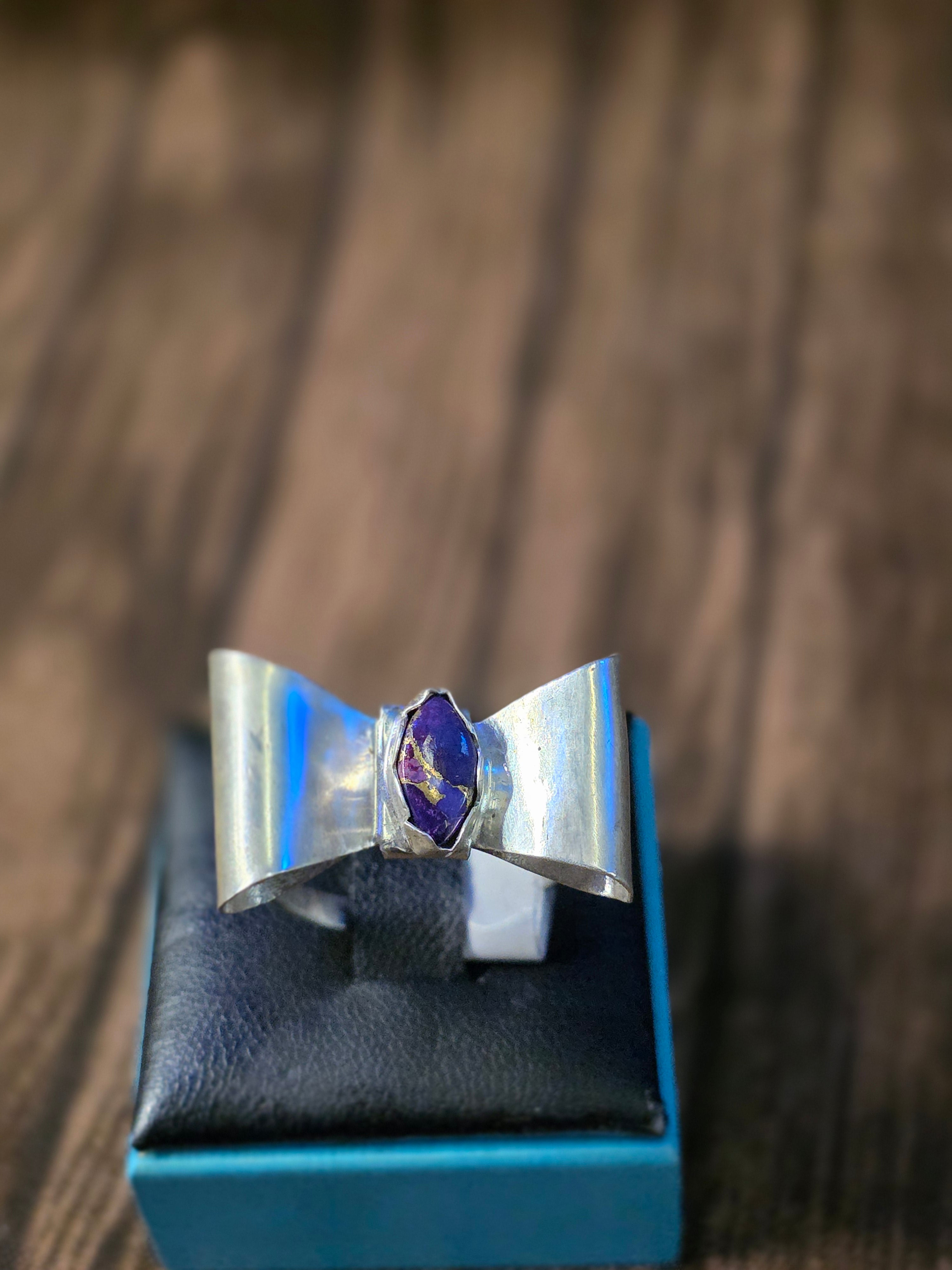 BOW  WITH KINGMAN PURPLE TURQUOISE RING SIZE 10