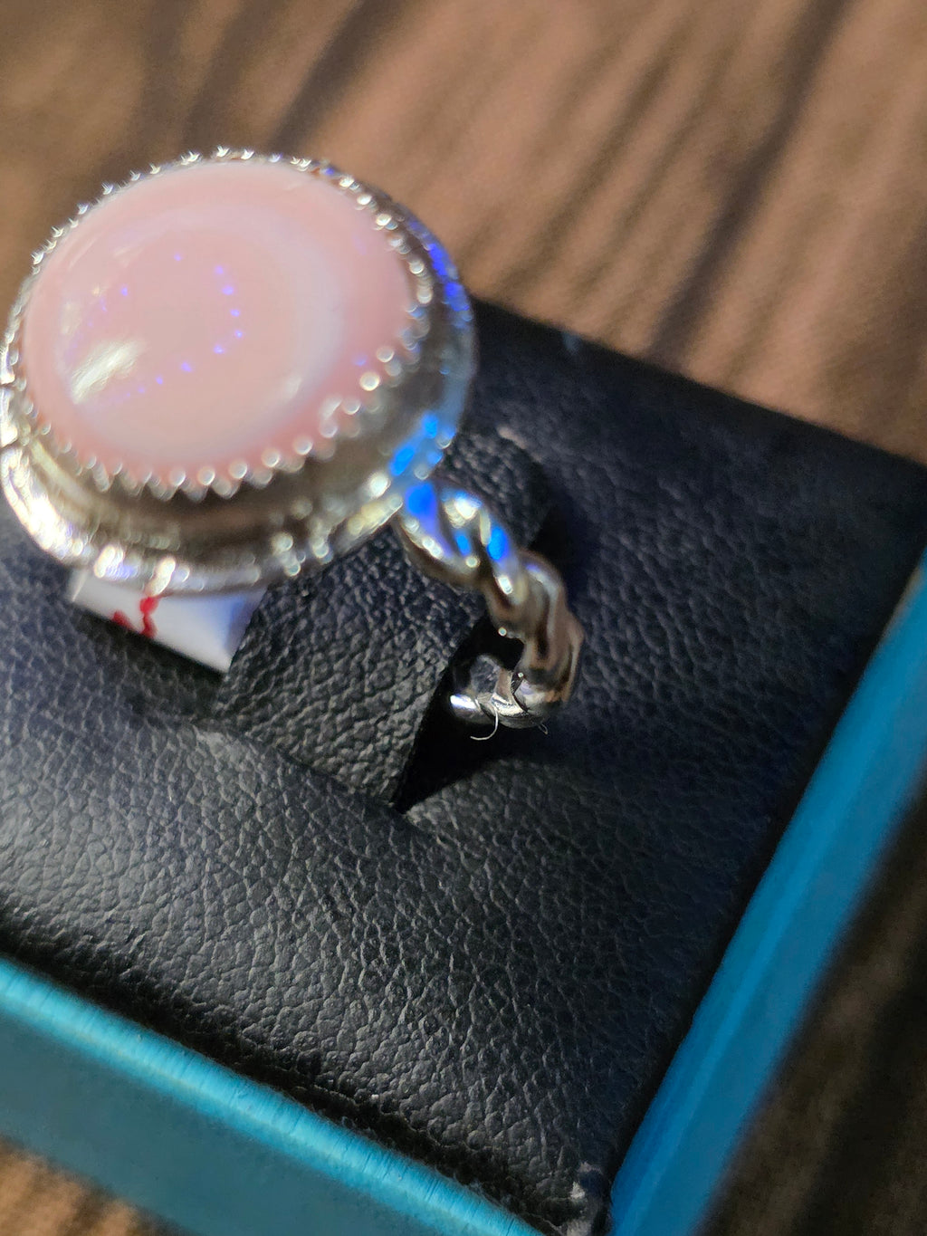 PINK CONCH SHELL WITH TWISTED BAND RING SIZE 7 1/2