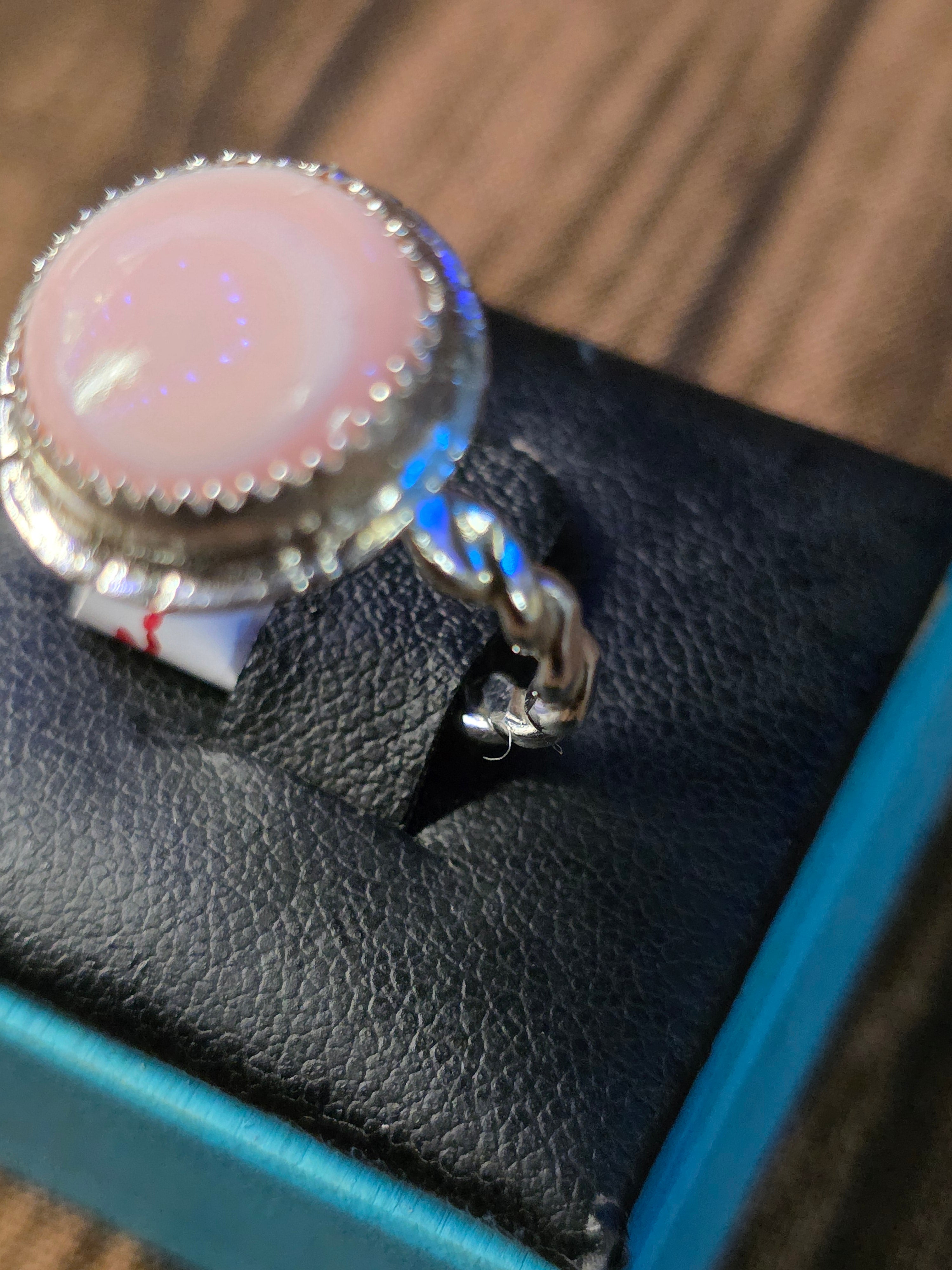 PINK CONCH SHELL WITH TWISTED BAND RING SIZE 7 1/2