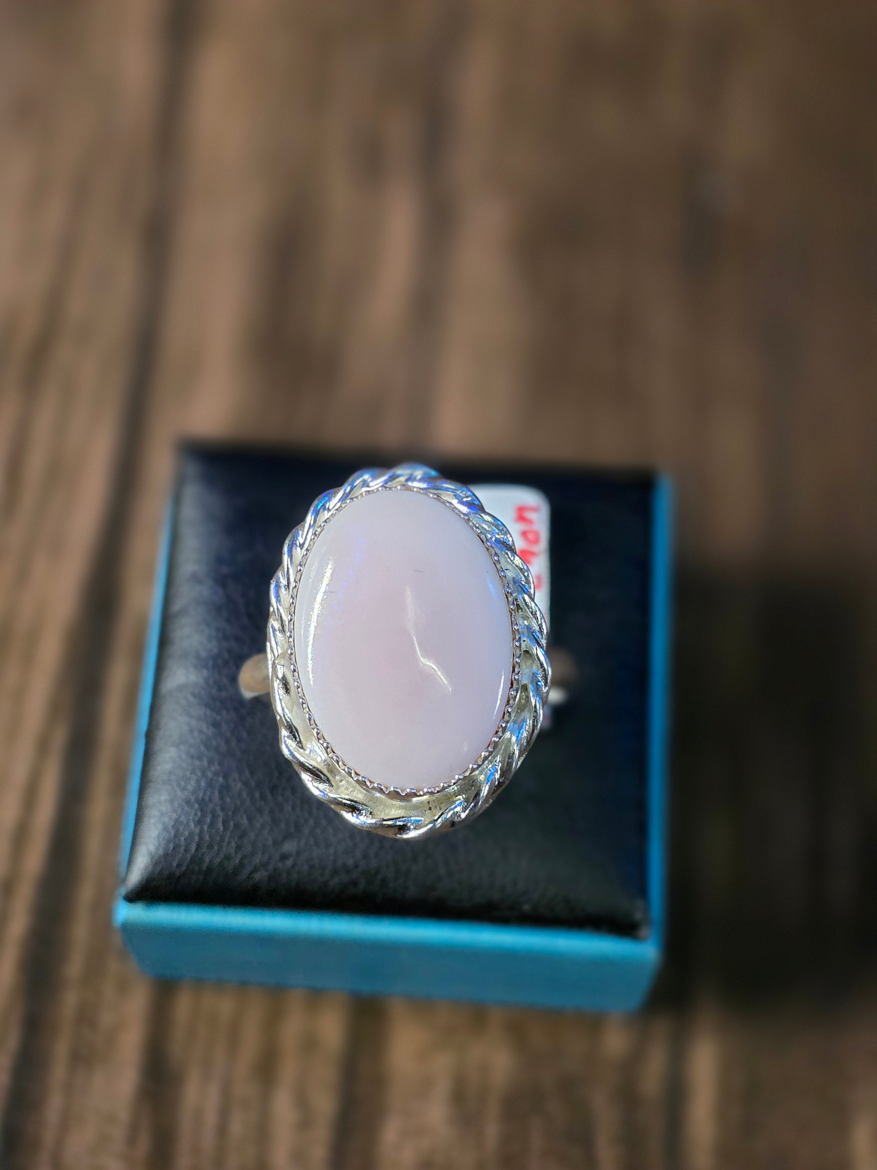 LG PINK CONCH RING SIZE 10