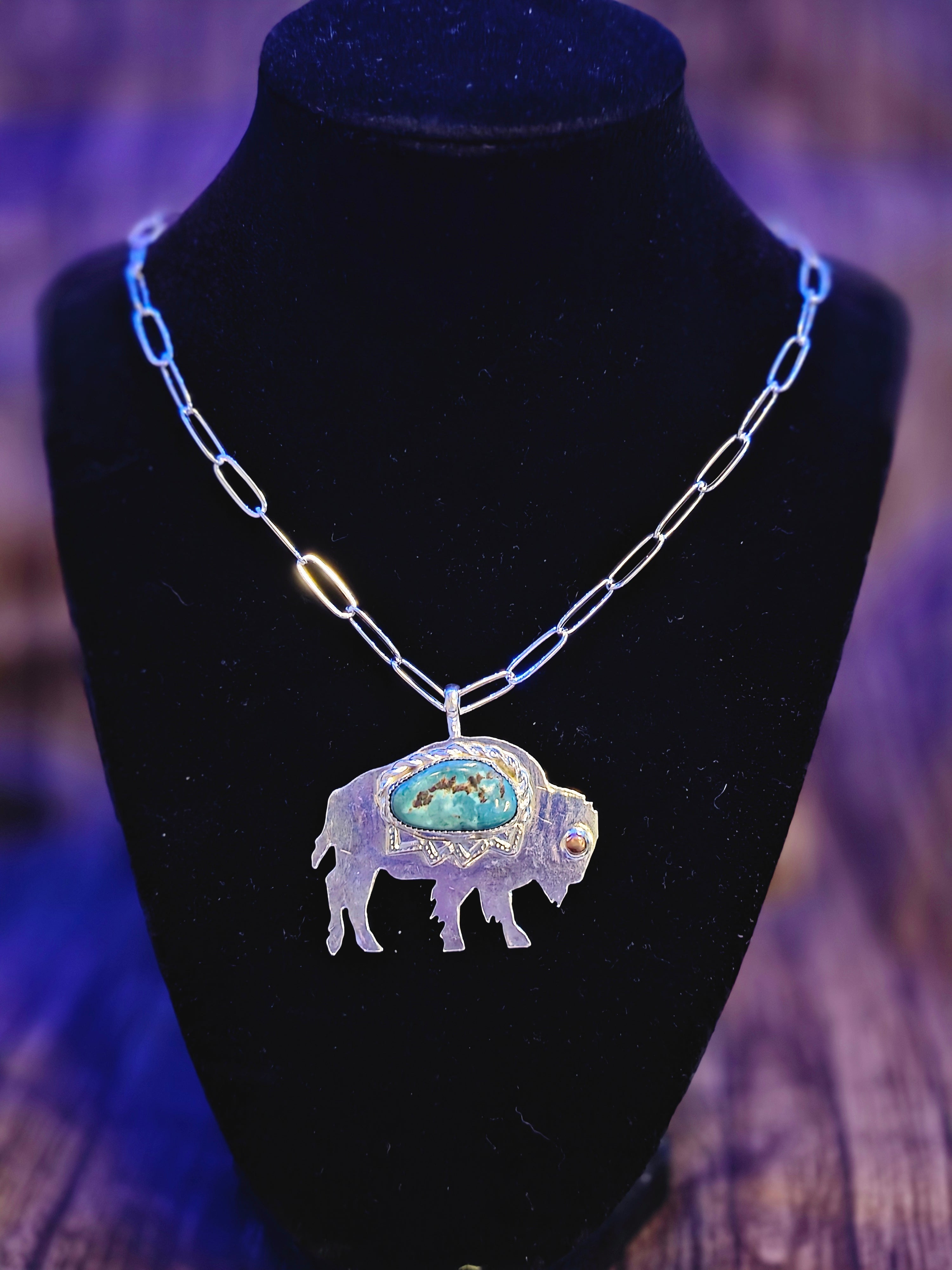 BUFFALO KINGMAN TURQUOISE  NECKLACE
