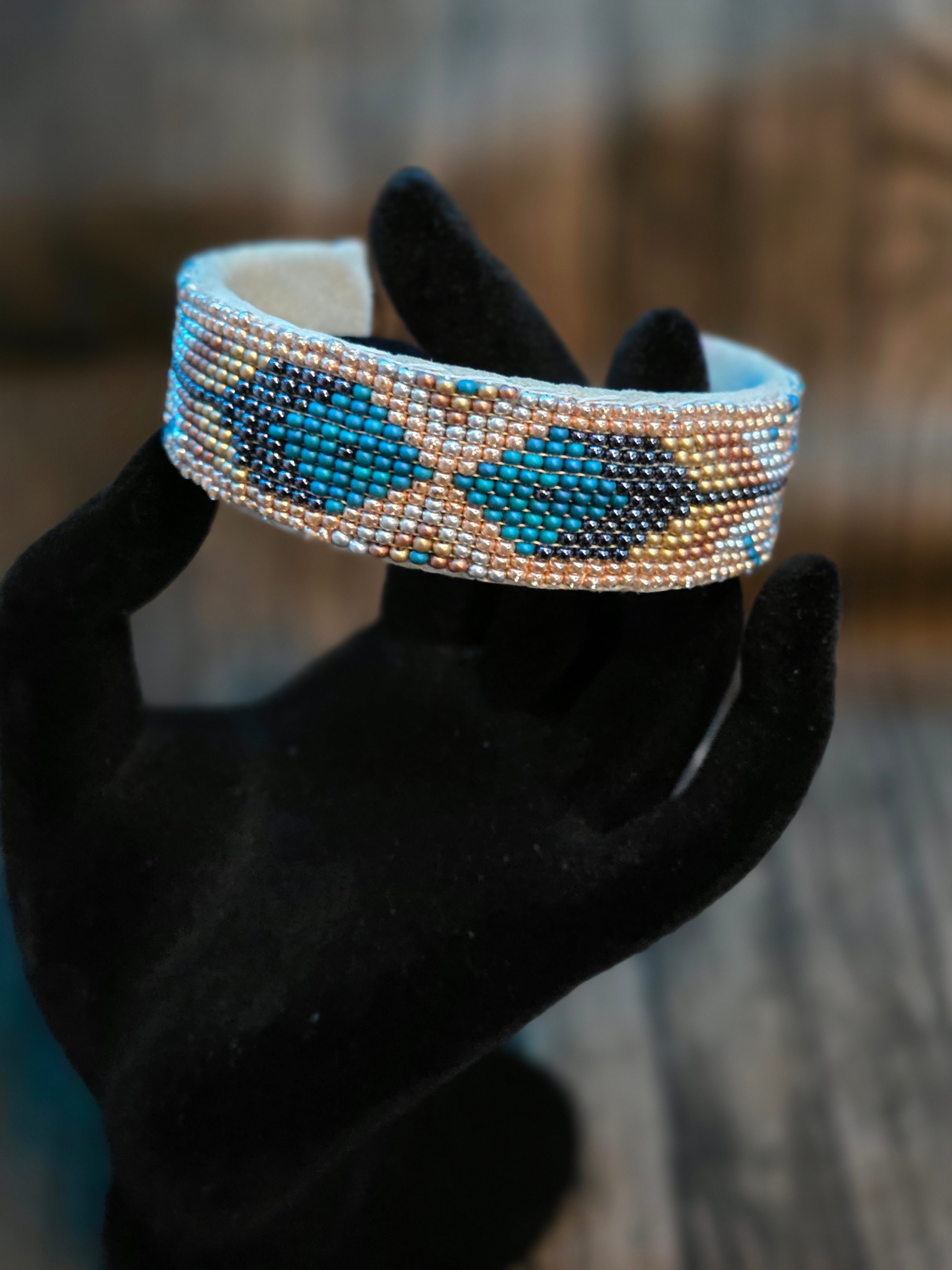 NATIVE BEADED BRACELETS LARGE