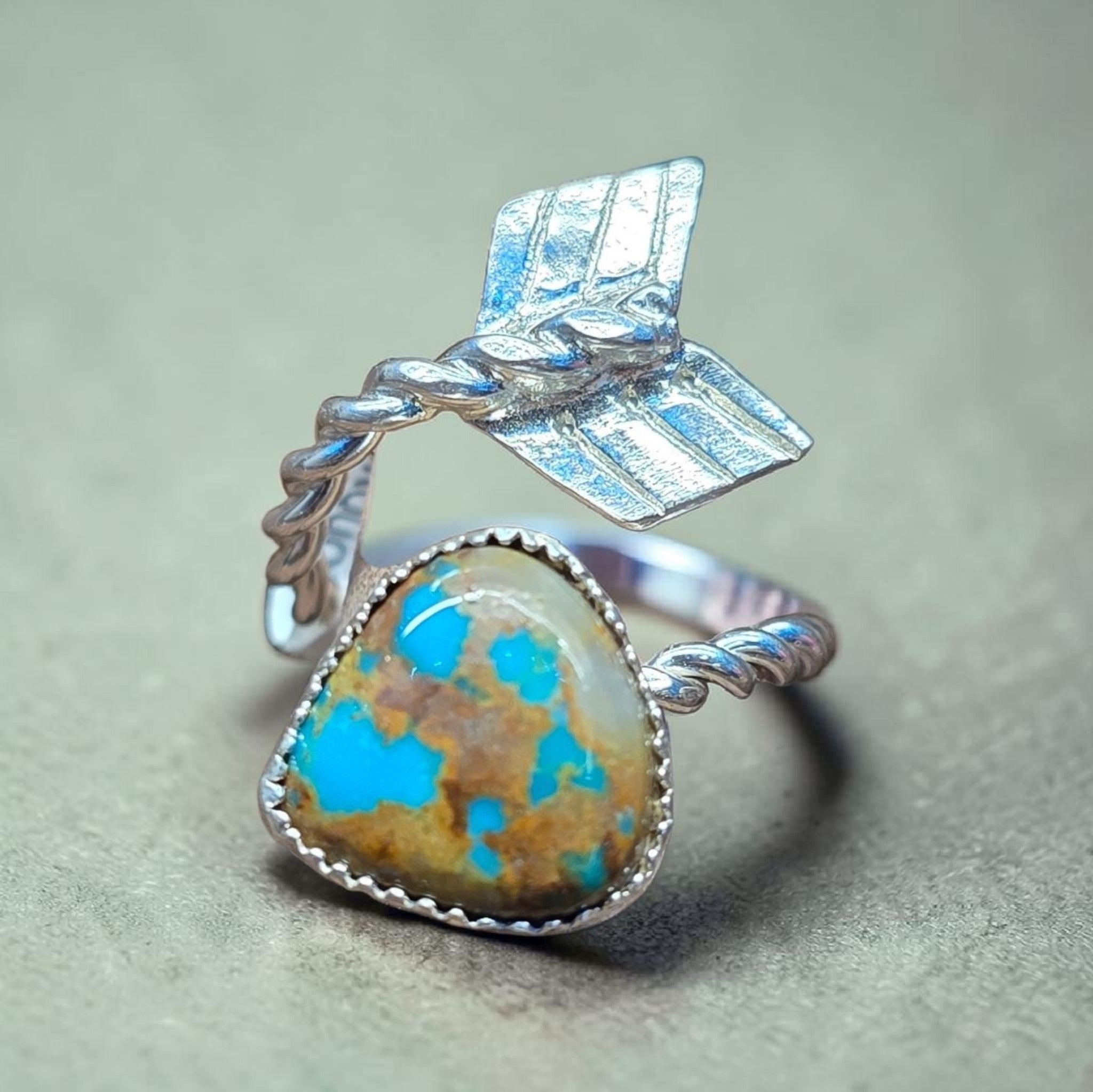 ROYSTSON ARROW WRAP RING ADJUSTABLE